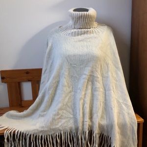 Women’s 3/$21 knitted Poncho